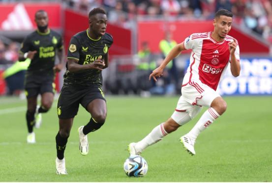 九游下载-关键时刻突围战来临;纽卡斯尔围绕荷甲防线松动;气氛紧张;轮换策略成焦点的简单介绍