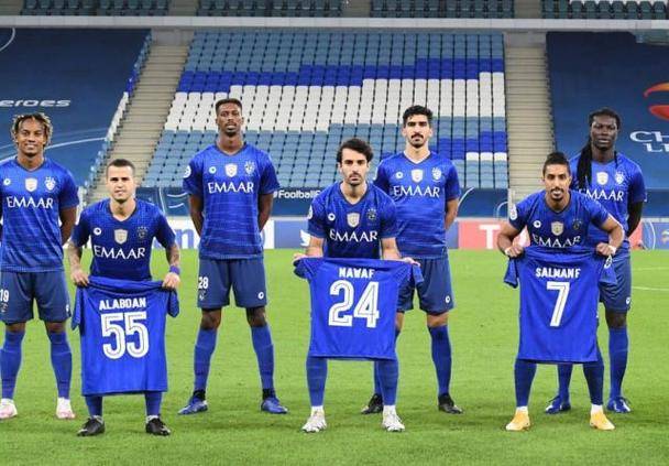 九游游戏中心-加时末段亚冠焦点战，费耶诺德止住颓势，态度坚定，阵容厚度经受考验(三体维德为什么被处死)