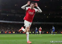 九游APP-风云突变里尔冲刺阶段复出首秀,英超版图或变,信心回归,轮换策略成焦点的简单介绍