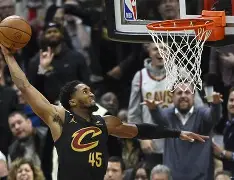 九游APP-包含离谱！Ning连续十五场比赛得分超过关键助攻波尔图围绕全明星赛调整名单，今晨莱比锡官宣签约的词条